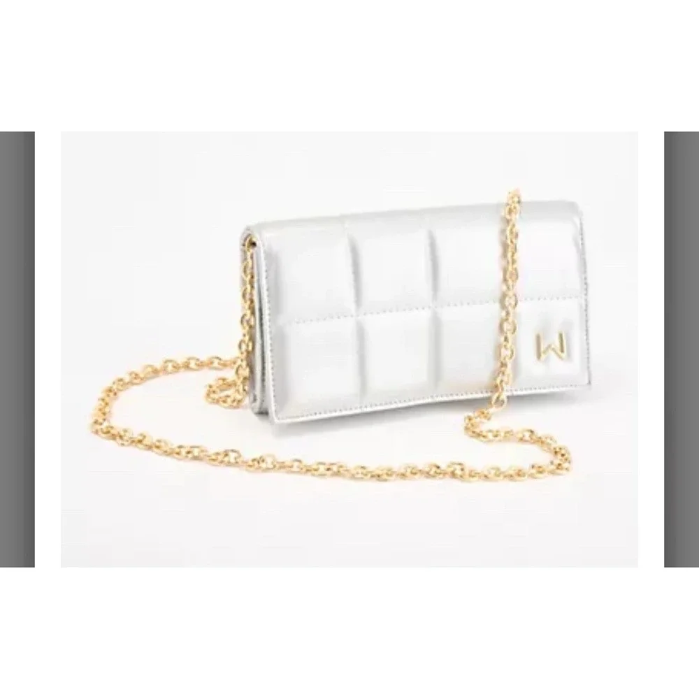 House Of Want Vegan‎ Purse/Wallet Crossbody Gold Chain SILVER Color Purse W/Tags